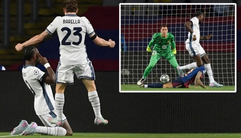 Inter Bejubelt einen Rekordtreffer! (Bild: Krone KREATIV/AFP or licensors)