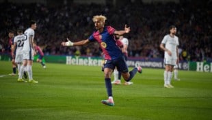 Lamine Yamal spielt derzeit für Barcelona überragend. (Bild: AP/Emilio Morenatti)