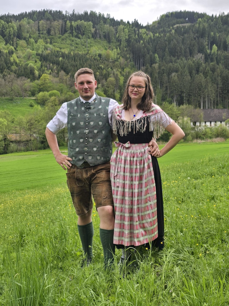 Katharina Leitner von der Landjugend Metnitz und Wolfgang Lanziner von der LJ Meiselding wollen die Wadl & Madl-Wahl gewinnen.  (Bild: Katharina und Wolfgang)