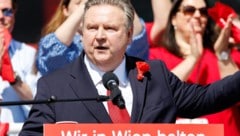 Wiens Bürgermeister Michael Ludwig (SPÖ) unterstrich den roten Anti-FPÖ-Kurs. (Bild: APA/FLORIAN WIESER)