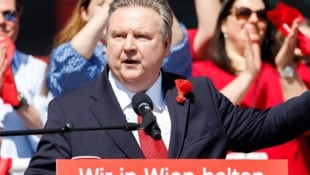 Wiens Bürgermeister Michael Ludwig (SPÖ) unterstrich den roten Anti-FPÖ-Kurs. (Bild: APA/FLORIAN WIESER)