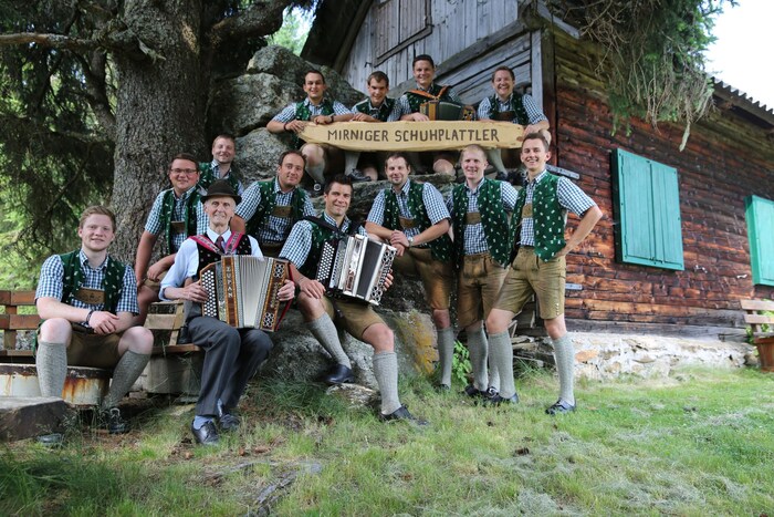 Die Mirniger Schuhplattler.