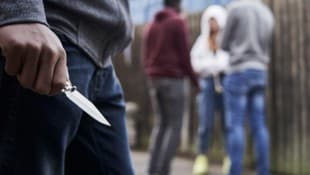 Was wirklich hinter dem Messer-Streit am Wielandplatz steckt ist noch unklar. Sicher ist nur: Favoriten kommt nicht zur Ruhe! (Bild: highwaystarz - stock.adobe.com)