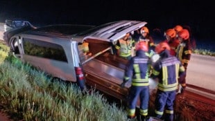 Unfall mit einem deutschen Bestattungswagen (Bild: BFV Liezen)