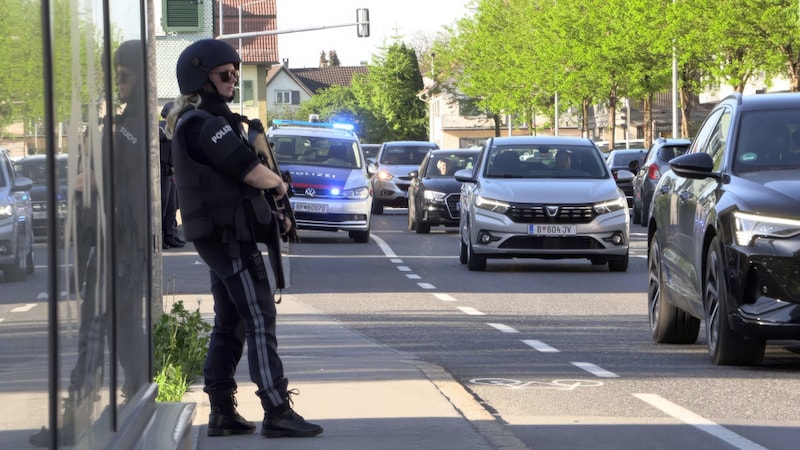 Besorgte Passanten hatten die Polizei verständigt. (Bild: Shourot Maurice)