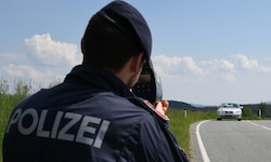 In Wolfern wurden zwei Raser aus dem Verkehr gezogen (Symbolbild)