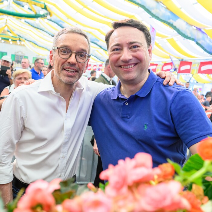 Herbert Kickl und Manfred Haimbuchner (re.)