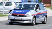 Der Mann soll bei einem Polizeiauto einen Reifen zerstochen haben. (Symbolfoto)