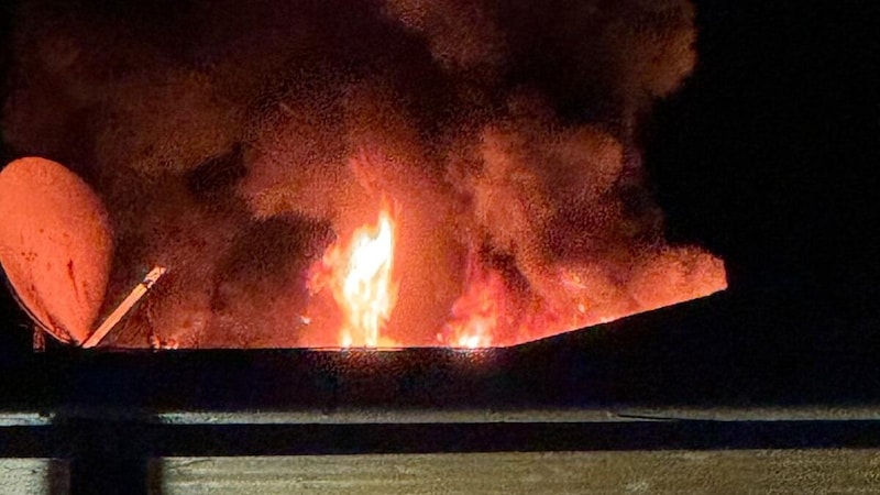 Hier alle Bilder vom Einsatz (durchklicken). (Bild: Elena Überbacher)