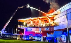 Das Dach der Lavanttal-Arena steht in Flammen!