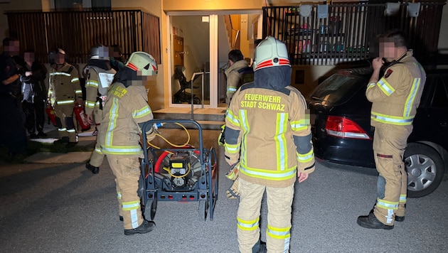 Die Feuerwehr rückte ebenfalls an. (Bild: ZOOM Tirol)