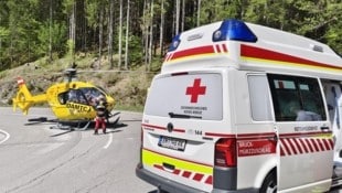 Die Unfallstelle in einer Kehre der Hochschwab-Bundesstraße (Bild: RK Mariazellerland/B. Graier)