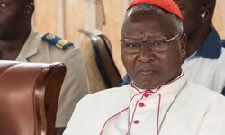 Kardinal Philippe Ouédraogo aus Burkina Faso kennt sein genaues Geburtsdatum nicht, in den ...