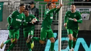 Ludogorez Rasgrad hat sich zum 14. Mal in Folge zum bulgarischen Fußball-Meister gekürt. (Bild: AFP/APA/Nikolay DOYCHINOV)