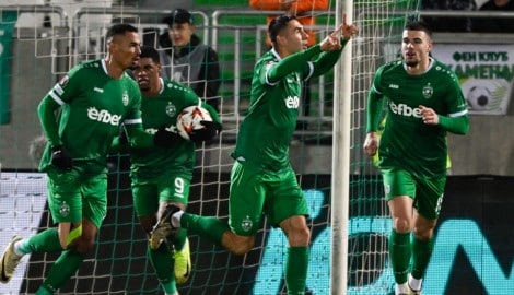 Ludogorez Rasgrad hat sich zum 14. Mal in Folge zum bulgarischen Fußball-Meister gekürt. (Bild: AFP/APA/Nikolay DOYCHINOV)