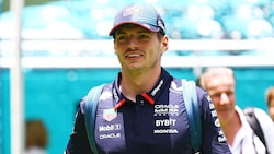 Max Verstappen strahlt in Miami über beide Ohren. (Bild: AFP/APA/Getty Images via AFP/GETTY IMAGES/Mark Thompson)