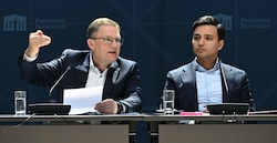 Die Klubchefs Wöginger und Shetty haben die Reform präsentiert. (Bild: APA/HELMUT FOHRINGER)