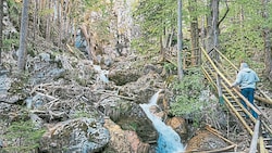 Fast alle Brücken und Leitern in der Klamm wurden getauscht.