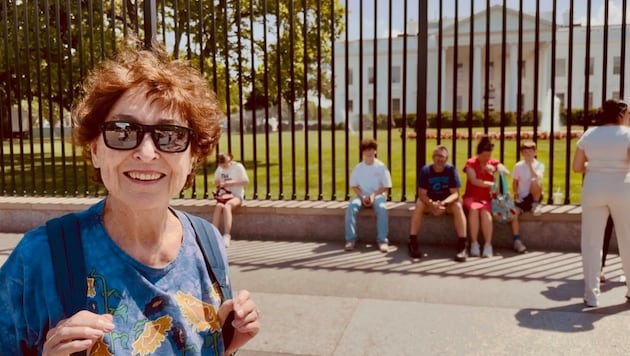 Die ehemalige US-Botschafterin Helene von Damm vor dem Weißen Haus in Washington.