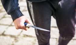 Am Samstagnachmittag kam es in Wien gleich zu zwei gefährlichen Drohungen mit Messern.