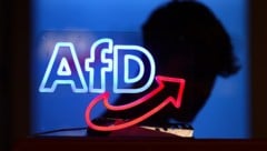 Der Beklagte bestreitet den Vowurf.