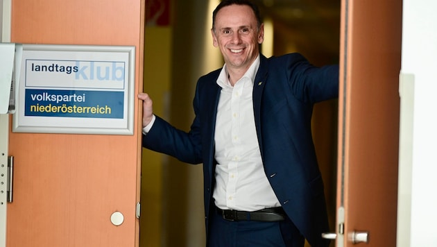 Jochen Danninger wird sein Büro als Klubobmann in Niederösterreich bald räumen.  (Bild: Imre Antal)