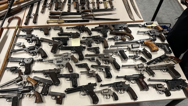 Sichergestellte Waffen (Bild: LPD Stmk)