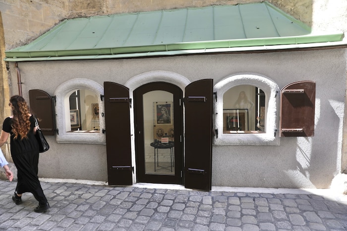 Das Atelier der Wiener Künstlerin befindet sich in der Seitzergasse 5a.