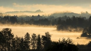 Ernährung, Bewegung in der Natur, Meditation – das alles kann zu mehr Wohlbefinden führen. (Bild: Grinzinger Uwe)