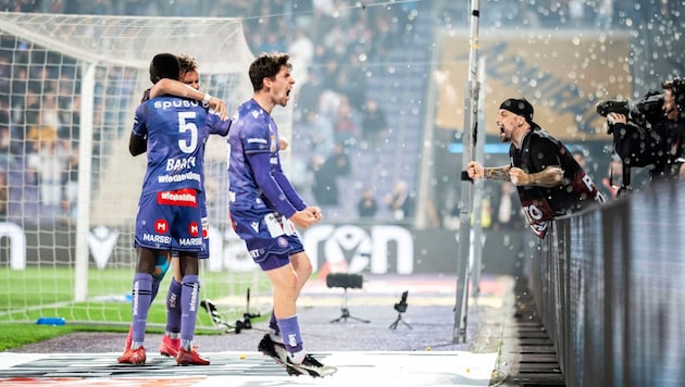 Topscorer Dominik Fitz lässt seinen Emotionen freien Lauf. (Bild: APA/GEORG HOCHMUTH / APA / picturedesk.com)