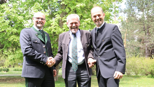 „Demut vor Funktion und Jägerschaft prägen mein Verständnis als Landesjägermeister“, so Anton Larcher, im Bild mit Stv. Anton Birlmair (li.) und LWK-Präsident Josef Hechenberger (re.) (Bild: Birbaumer Christof)