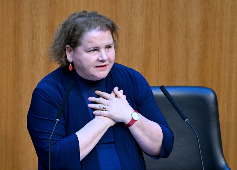 Für Sozialministerin Schumann sind nicht alle Änderungen spruchreif. (Bild: APA/ROLAND SCHLAGER)
