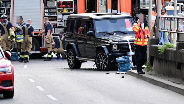 Ein Frau verlor bei dem Vorfall ihr Leben. (Bild: Bernd Weißbrod/dpa, Krone KREATIV)