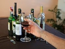 Eine Schlagerparty in einem Lokal in Kärnten eskalierte nach zu viel Alkohol.