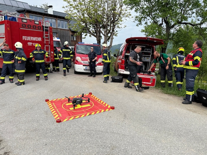 Zum Auffinden der Glutnester setzte die Feuerwehr Drohnen ein