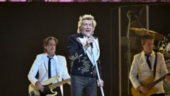80 Jahre jung und noch immer brillanter Top-Form: Sir Rod Stewart verzückte das Dortmunder Publikum. (Bild: Andreas Buck)