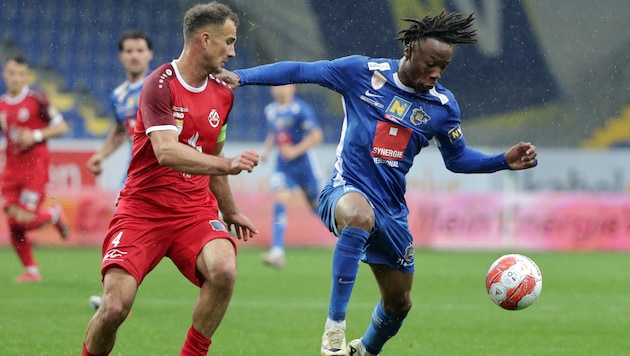 Kaum zu stoppen: Claudy M’Buyi (re.) (Bild: Krone KREATIV/GEPA pictures)