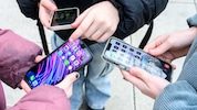 Das geplante Gesetz untersagt die Nutzung von Mobiltelefonen und anderen Geräten zur Ton- und ...