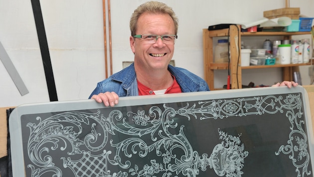 Goll öffnet seine Werkstatt zum letzten Mal. Seine Werke muss er auch verkaufen, um finanziell zu überleben. Infos unter: 0664/ 3379532. (Bild: Semrad Gregor)