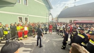 270 Personen beteiligten sich am Sonntag an der Suche. (Bild: Freiwillige Feuerwehr Fischbach)
