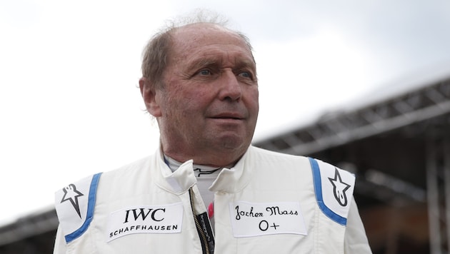 Der ehemalige Formel-1-Pilot Jochen Mass ist im Alter von 78 Jahren verstorben. (Bild: APA/ERWIN SCHERIAU)