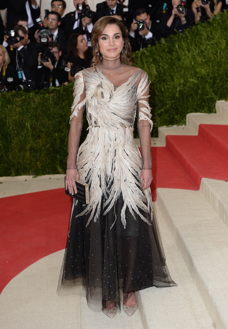 Königin Rania auf einem Met-Gala-Foto aus dem Jahr 2016 (Bild: Doug Peters / PA / picturedesk.com)