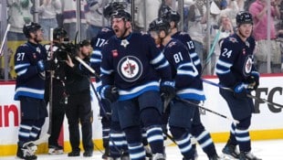 Die Winnipeg Jets sind eine Runde weiter. (Bild: AFP/APA/Getty Images via AFP/GETTY IMAGES/Cameron Bartlett)