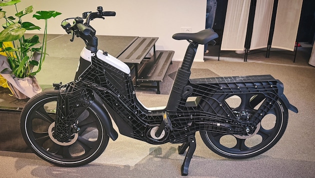 Das Münchner Startup Mocci fertigte mit KI-Unterstützung diesen Fahrradrahmen (hier am Bild ohne ...