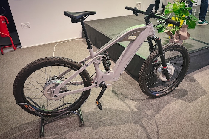 Das Allrad-Mountainbike des französischen Herstellers HeritageBike