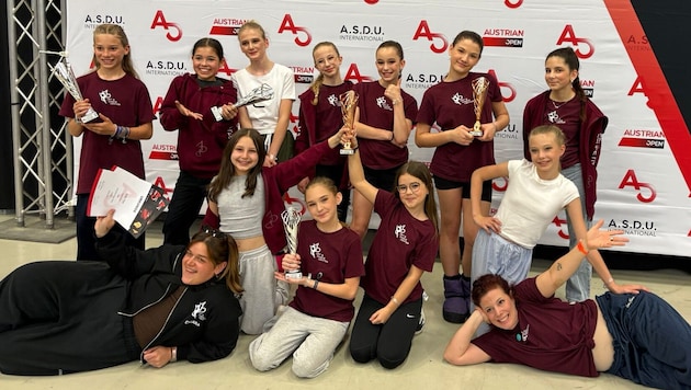 Die Kids Crew begeisterte mit einer Choreografie von Chiara Pichhorner und erreichte den dritten Platz. Die sieben jungen Nachwuchs- talente waren begeistert. (Bild: Art&amp;Dance Center)