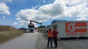 Bauleiter Dieter Klepits und Initiator Franz Dorner waren für den Baustart vor Ort am Bärofen. (Bild: Franz Dorner)