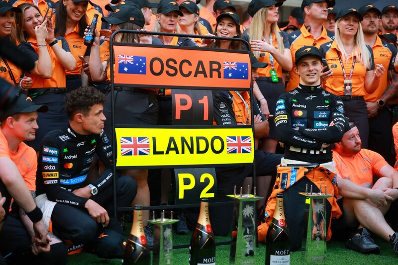 McLaren jubelte über einen Doppelsieg von Piastri und Norris. (Bild: APA/Getty Images via AFP/GETTY IMAGES/Hector Vivas)