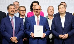 Große Töne des designierten Kanzlers Friedrich Merz (Mitte) – nun stellt sich die Frage, ob er ...