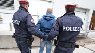 Der 37-Jährige wurde bei einer Routinekontrolle aufgegriffen (Symbolbild) (Bild: Rojsek-Wiedergut Uta)